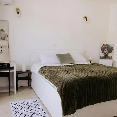 Quadratica Sole - U Blizini Starog Mosta *